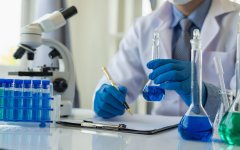 Τα ιδιωτικά διαγνωστικά κέντρα εισπράττουν παραπάνω ποσά από τα παραπεμπτικά του ΕΟΠΥΥ Τα ιδιωτικά διαγνωστικά κέντρα εισπράττουν παραπάνω ποσά από τα παραπεμπτικά του ΕΟΠΥΥ