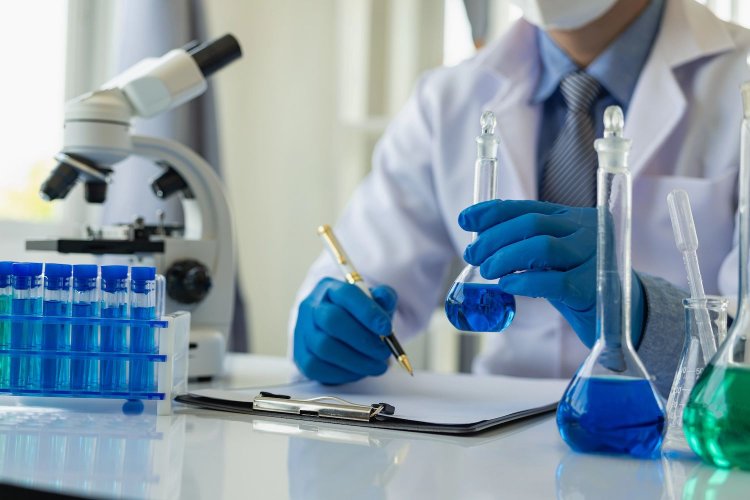 Τα ιδιωτικά διαγνωστικά κέντρα εισπράττουν παραπάνω ποσά από τα παραπεμπτικά του ΕΟΠΥΥ Τα ιδιωτικά διαγνωστικά κέντρα εισπράττουν παραπάνω ποσά από τα παραπεμπτικά του ΕΟΠΥΥ