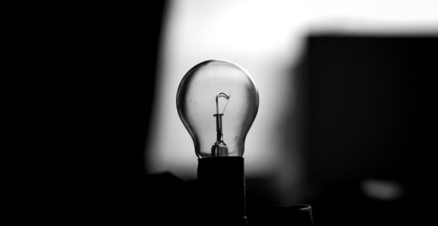 Πριν το Άγιο Φως χωρίς... φως