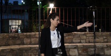 Η Μαέστρος Αγγέλα Τσιμπιρλού