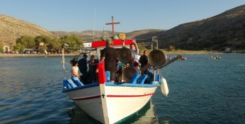 Στον Αγιο Στέφανο της Ελάτας Στον Αγιο Στέφανο της Ελάτας