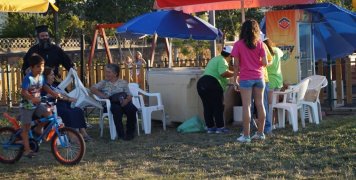 Από την μεγάλη γιορτή στη Φάρκαινα Από την μεγάλη γιορτή στη Φάρκαινα