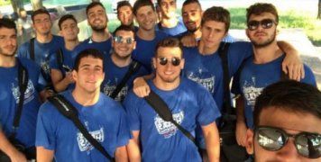 ΜΕ ΤΟΝ ΚΩΣΤΑ ΓΚΙΟΥΒΕΤΣΗ ΣΤΗ ΣΥΝΘΕΣΗ ΤΗΣ ΠΗΡΕ ΤΗ 2Η ΘΕΣΗ ΣΤΟ ΤΟΥΡΝΟΥΑ ΤΟΥ ΒΕΛΙΓΡΑΔΙΟΥ