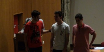 Οι τρείς διακριθέντες του Διαγωνισμού "Ευκλείδης" Σταμάτης Στείρος Γ' τάξη Γυμνάσιο Βροντάδου, Δημοσθένης Τσελίκας Γ' Τάξη Μουσικό Γυμνάσιο, Δημήτρης Μελαχροινούδης Γ' Λυκείου, Μουσικό Σχολείο Οι τρείς διακριθέντες του Διαγωνισμού "Ευκλείδης" Σταμάτης Στείρος Γ' τάξη Γυμνάσιο Βροντάδου, Δημοσθένης Τσελίκας Γ' Τάξη Μουσικό Γυμνάσιο, Δημήτρης Μελαχροινούδης Γ' Λυκείου, Μουσικό Σχολείο