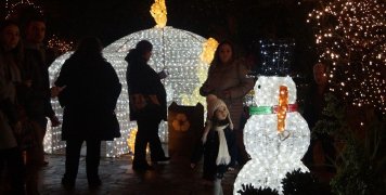 Φωτίστηκε γι' ακόμη μία χρονιά γιορτινά το Αργέντικο Φωτίστηκε γι' ακόμη μία χρονιά γιορτινά το Αργέντικο