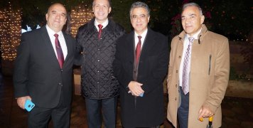 Από αριστερά, Αντ. Ζερβάκης, Θεμ. Γρυμπίρης, Στ. Κάρμαντζης, Γιάν. Ξενάκης Από αριστερά, Αντ. Ζερβάκης, Θεμ. Γρυμπίρης, Στ. Κάρμαντζης, Γιάν. Ξενάκης