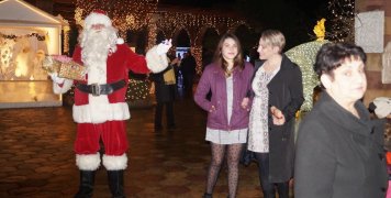 Φωτίστηκε γι' ακόμη μία χρονιά γιορτινά το Αργέντικο Φωτίστηκε γι' ακόμη μία χρονιά γιορτινά το Αργέντικο