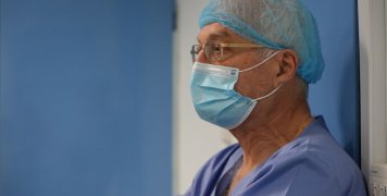 Ο χιώτης καρδιοχειρουργός Χρήστος Χαρίτος Ο χιώτης καρδιοχειρουργός Χρήστος Χαρίτος