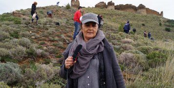 Βιβλη Ποταμούση στην εθελοντική δενδροφύτευση στο Κάστρο της Βολισσού 25/2/18