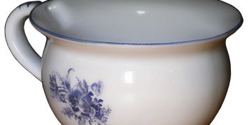 Τα δοχεία νυκτός ήταν στην καθημερινότητά μας παλαιότερα...