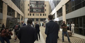 Επίσκεψη Μητσοτάκη στο υπ. Μετανάστευσης & Ασύλου Επίσκεψη Μητσοτάκη στο υπ. Μετανάστευσης & Ασύλου