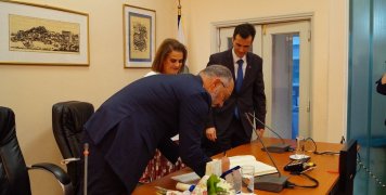 Επίτιμη δημότισσα Χίου η κα Σοφία Στάικου Επίτιμη δημότισσα Χίου η κα Σοφία Στάικου