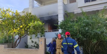 Φωτιά σε κουζίνα σπιτιού στην Ευαγγελίστρια