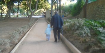 Η χαρά είναι μεγάλη όταν αξιωνόμαστε και έχουμε εγγόνια