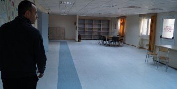 Ο Ψυχολόγος Νίκος Γκαζέπης, μας ξεναγεί στους υπερσύγχρονους χώρου του Κέντρου