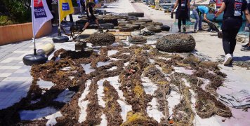 H Aegean Rebreath με την υποστήριξη της Attica Group καθαρίζουν το λιμάνι της Χίου H Aegean Rebreath με την υποστήριξη της Attica Group καθαρίζουν το λιμάνι της Χίου