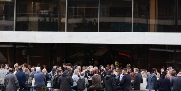 Θυελλώδης η συνεδρίαση της Κεντρικής Επιτροπής του ΣΥΡΙΖΑ Θυελλώδης η συνεδρίαση της Κεντρικής Επιτροπής του ΣΥΡΙΖΑ