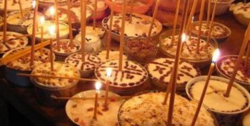 Ψυχοσάββατο και στις εκκλησίες γίνεται των... κολλύβων