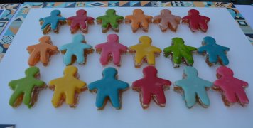 Λουκούμια μαστίχα με επικάλυψη ζαχαρόπαστας σε διάφορα σχέδια