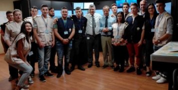 Στον παλμό της ναυτιλίας από κοντά Στον παλμό της ναυτιλίας από κοντά