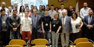 Στον παλμό της ναυτιλίας από κοντά Στον παλμό της ναυτιλίας από κοντά