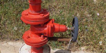 Ο κρουνός με το λουκέρο