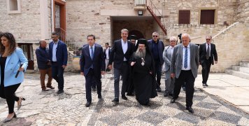 Επίσκεψη Πρωθυπουργού στο Μουσείο Σφαγών Χίου Επίσκεψη Πρωθυπουργού στο Μουσείο Σφαγών Χίου