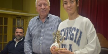 Ο Κώστας Μουτζούρης με την Μιλένα Κοντού Ο Κώστας Μουτζούρης με την Μιλένα Κοντού