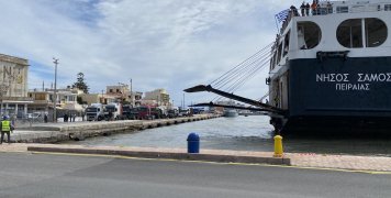 Προσπάθεια "Ν. Σάμος" να δέσει στο λιμάνι της Χίου