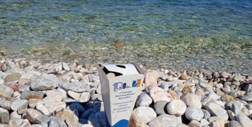 Χάρτινα τασάκια διένειμαν σε λουόμενους Πρόσκοποι του 2ου Συστήματος Ναυτοπροσκόπων Βροντάδου