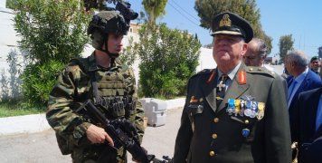 Επίδειξη οπλικών συστημάτων Επίδειξη οπλικών συστημάτων