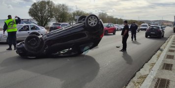 Τροχαίο χωρίς θύματα έξω από το αροδρόμιο Χίου Τροχαίο χωρίς θύματα έξω από το αροδρόμιο Χίου