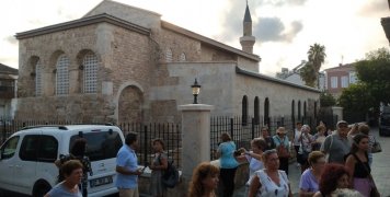 Η Εκκλησία της Αγίας Ειρήνης στην Αττάλεια, Τζαμί