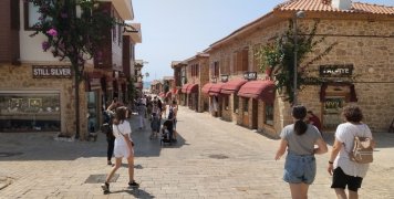 Τα ελληνικά σπίτια στην Σίδη