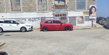 Ξεχασμένο και πάνω σε στροφή Ξεχασμένο και πάνω σε στροφή