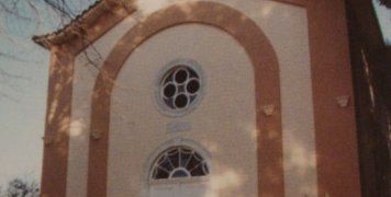 Ο ναός της Αγίας Κυριακής στο περιβόλι Χωρέμη.