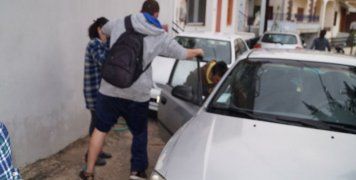 Ο νεαρός μόλις χτύπησε, μεταφέρεται τραυματισμένος στο Νοσοκομείο