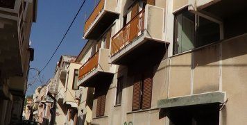 Το σπίτι του 40χρονου Αλβανού στον 2ο όροφο