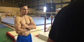 Ένας αγώνας και ένας άνθρωπος αρκούν για να εξαφανίσουν ό,τι μας χωρίζει