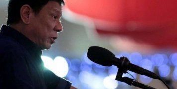 Ο πρόεδρος των Φιλιππίνων δηλώνει: Καθολικός ιερέας με βίασε όταν ήμουν παιδί  O "σκληρός" των Φιλιππίνων αποκαλύπτει ότι η τραυματική εμπειρία διαμόρφωσε τα πιστεύω του