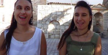 Οι δίδυμες αδελφές, Μαρία και Δέσποινα Κοσσένα