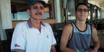 Ο νεκρός πλέον Πλάτων Καβάφης και ο αγνοούμενος γιός του