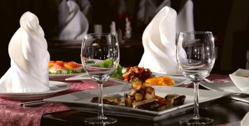 Όσα χρειάζεσαι για να φιλοξενήσεις μια βραδιά fine dining