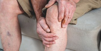 Ρήξη χιαστού: Ποια είναι τα συμπτώματα και η κατάλληλη μέθοδος θεραπείας; Ρήξη χιαστού: Ποια είναι τα συμπτώματα και η κατάλληλη μέθοδος θεραπείας;