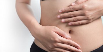 στομάχι γυναίκας