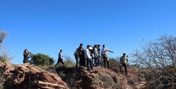 Το τραγούδι της πέτρας Το τραγούδι της πέτρας