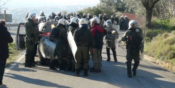 Επεισόδια με ΜΑΤ σε Άγιο Μακάριο