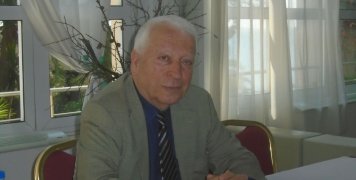 Την υποψηφιότητά του για την Περιφέρεια Β. Αιγαίου ανακοίνωσε και από τη Χίο ο Κώστας Μουτζούρης
