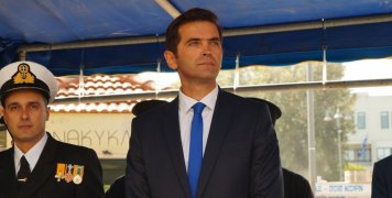 Για πρώτη φορά στην εξέδρα των επισήμων ο νέος Πρόεδρος Πρωτοδικών Χίου Ευστάθιος Μερκούρης Για πρώτη φορά στην εξέδρα των επισήμων ο νέος Πρόεδρος Πρωτοδικών Χίου Ευστάθιος Μερκούρης