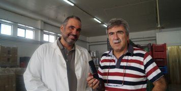 Ο... ξεναγός μας Ηλίας Σμυρνιούδης τον οποίο και ευχαριστούμε